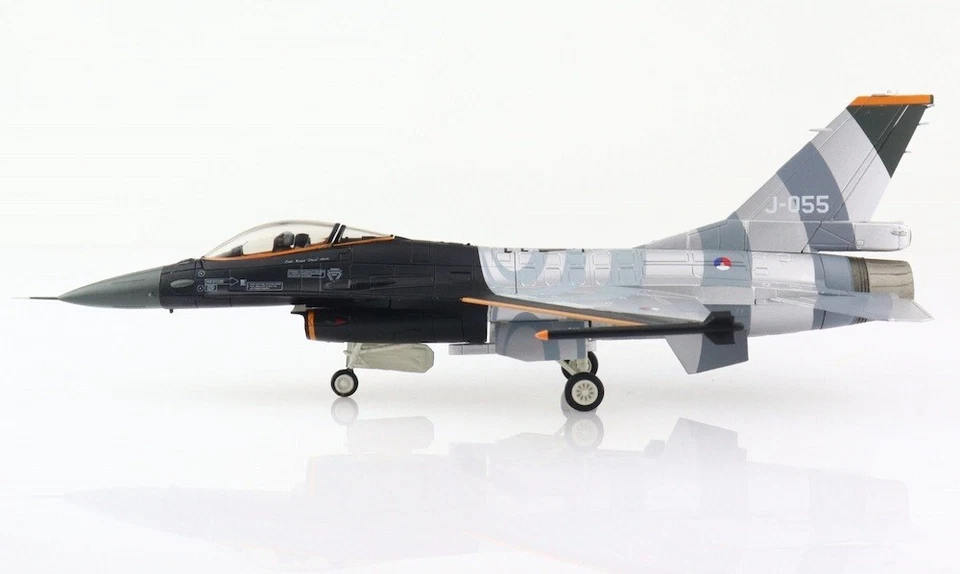 HobbyMaster HA3893 1/72 Lockheed F-16AM J-055 313 sqn RNLAF Capt Aarts RIAT 2007 - Immagine 3 di 4