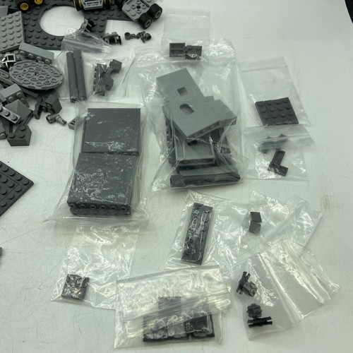 Lot of Legos 2 pounds & 26 Ounces w/ Various Shapes & Colors. - Picture 6 of 12