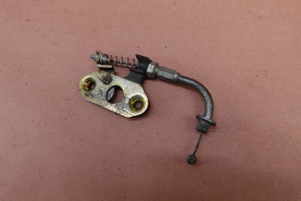 Soporte y cable de cierre de asiento trasero Ducati Monster 750 M750 2000-2005 Foto 2 de 4