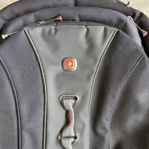 Wenger (Swiss Gear) 16in. Laptop Backpack Carrying Bag *Heavy Duty Durable* - Picture 3 of 9