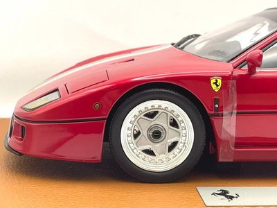 Ferrari F40 Rouge 1/18 Burago - Collection