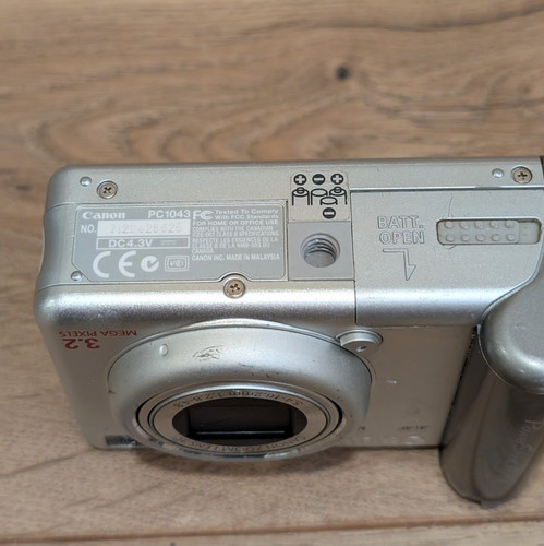 Canon PowerShot A70 Digitalkamera 3,2 MP für Ersatzteile oder Reparatur - Bild 7 von 7