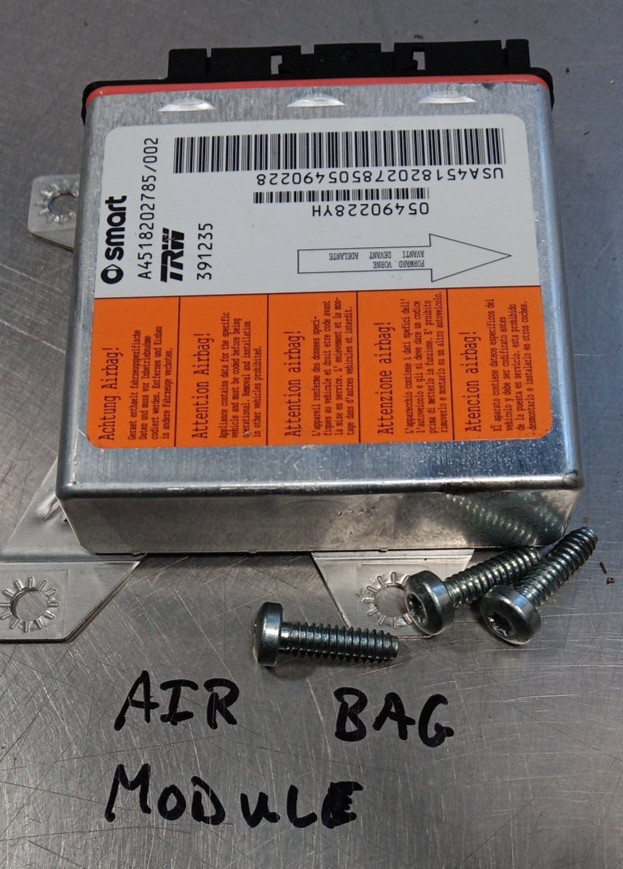 SMART FOR TWO BRABUS 2009  CENTER BRAIN COMPUTER MODULE AIR BOX A4518202785/002