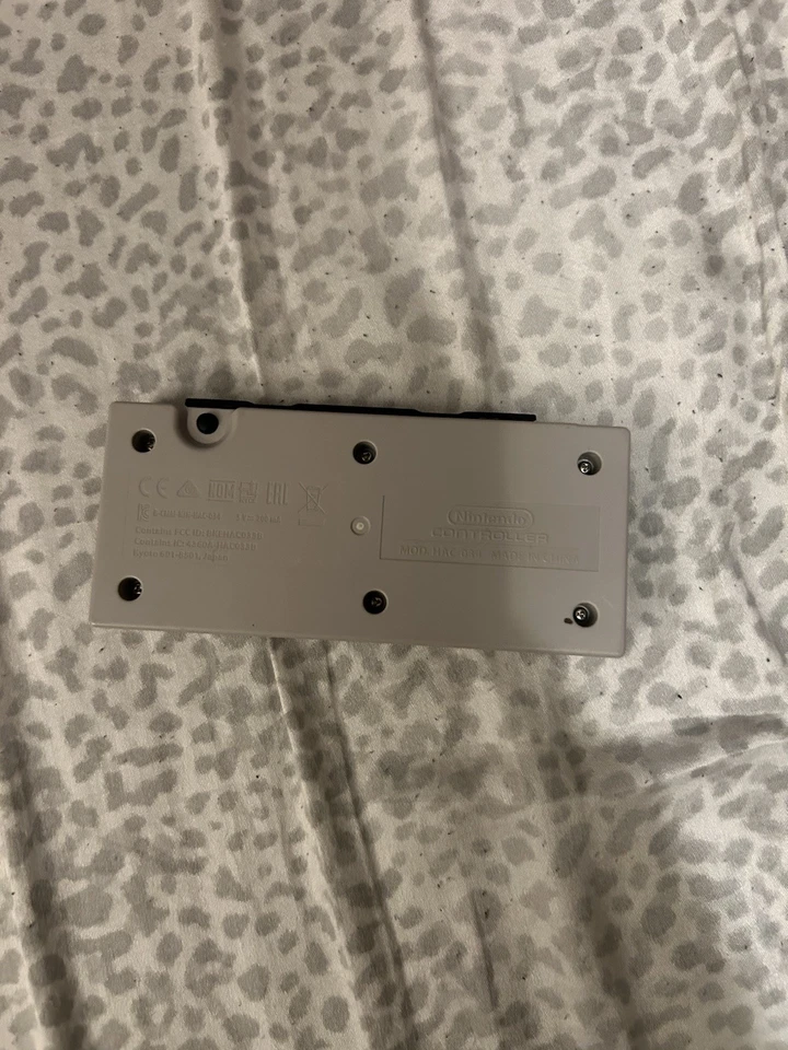 Nintendo NES and SNES Nintendo Switch Online Controllers Pre-owned - Image 3 of 4