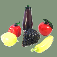 Art GLASS Fruit Vegetables Lot of Six Assorted Hand Blown Apple Pepper Grapes