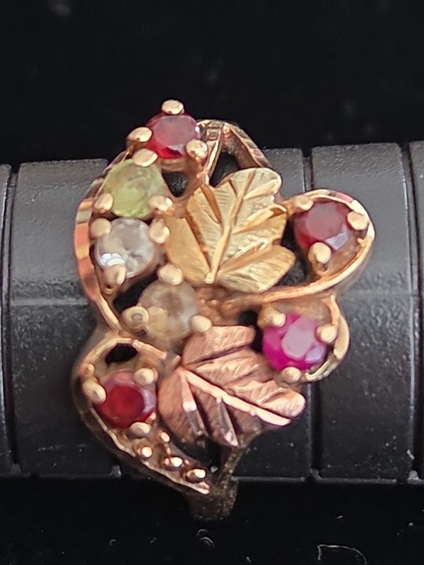 Black Hills Gold 10K Gold Leaf Ring Size 6.75, 3.35g ,7 Stones C CO