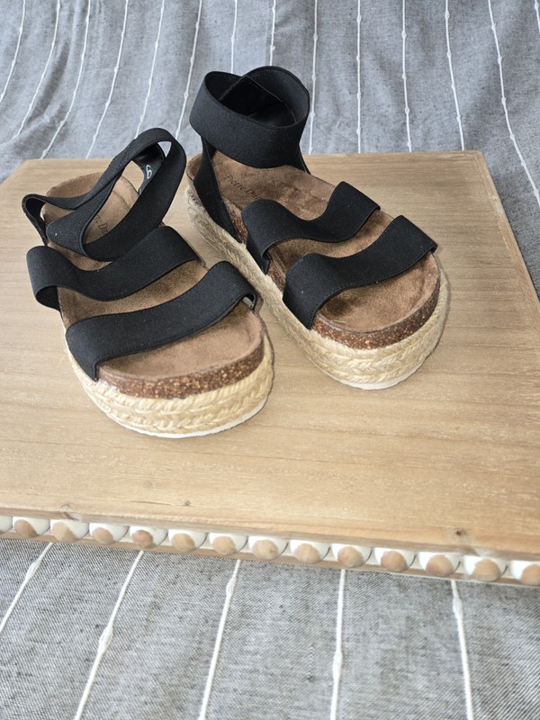 Womens Pierre Dumas Mesa 4 Sandals Espadrille Black 3 Straps Size 6