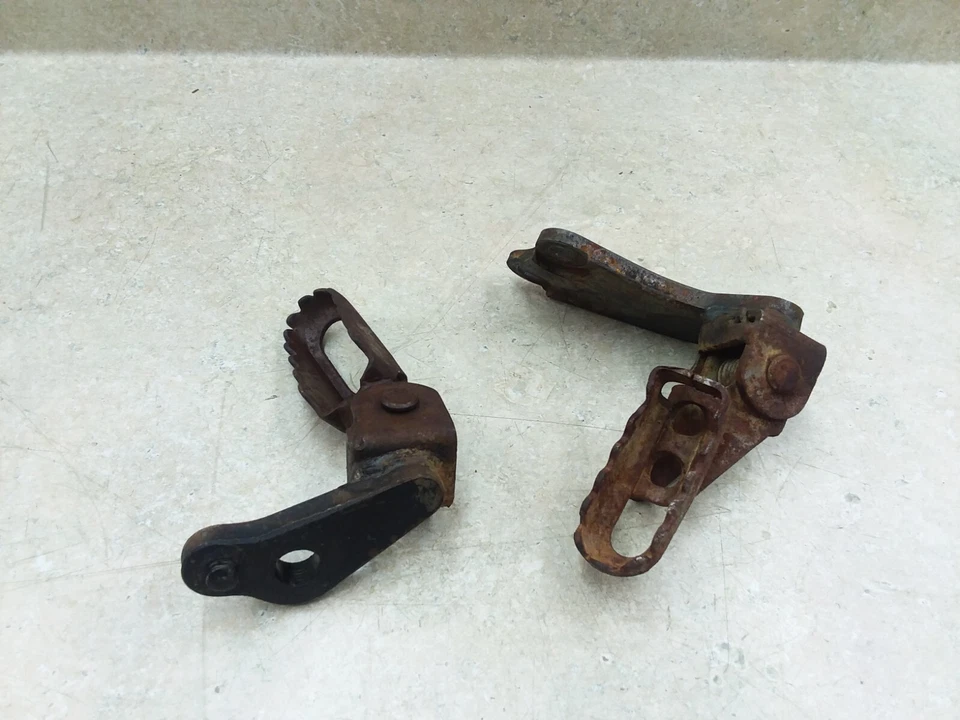 Par de reposapiés Yamaha 200 XT XT200 1983 ANX Foto 2 de 4