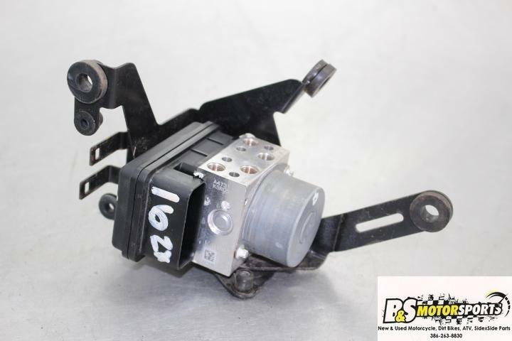 2016 Kawasaki Ninja Zx10r Abs Pump Unit Module Oem Stock 2016 Kawasaki Ninja Zx10r Abs Pump Unit Module Oem Stock