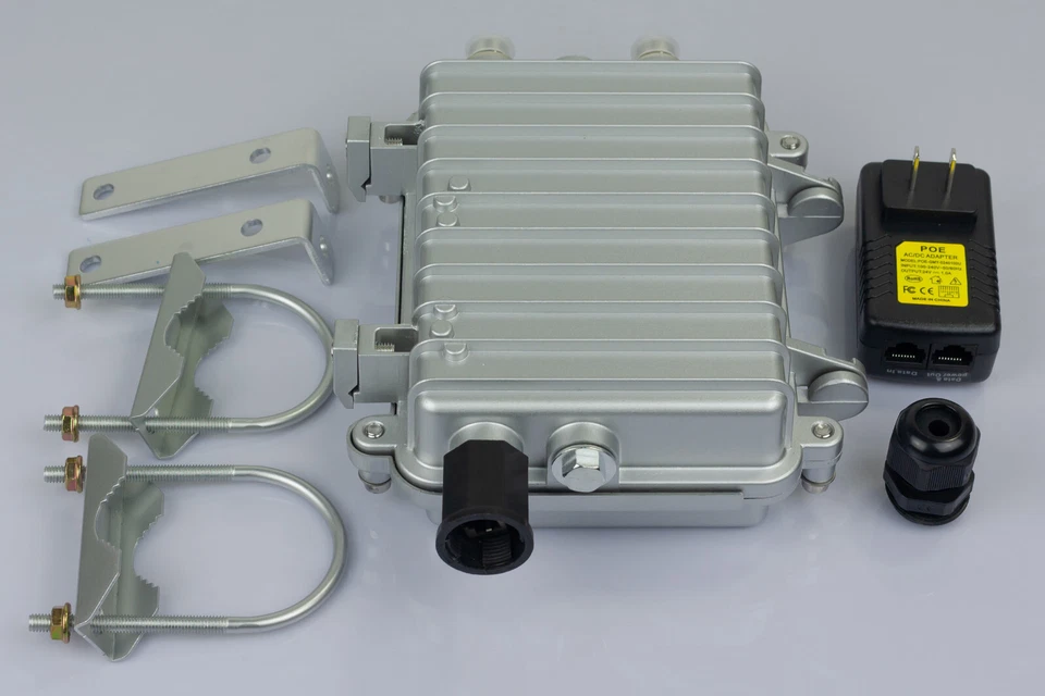 5Ghz Waterproof Alloy shell High Power Outdoor WiFi AP Repeater CPE PoE 2*N Type - Image 4 of 4