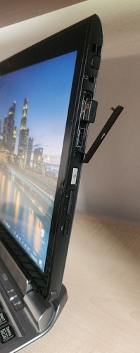 Fujitsu Arrows Q775 - Picture 8 of 13