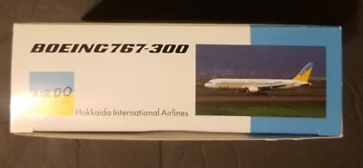 Air Do Hokkaido International Airlines Boeing 767-300 1:400 JA98AD