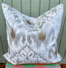 CALLISTO HOME CREAM VELVETY METALLIC THREAD PILLOW FEATHER DOWN 22X22 $249