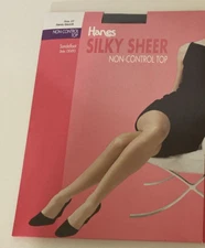 Hanes Silky Sheer Pantyhose Non-Control Top Sandalfoot OG093 Sz CD Barely Black
