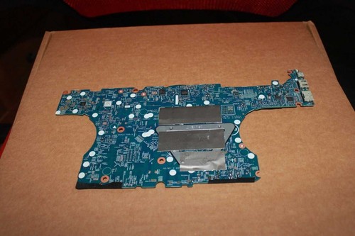 Dell 0FVPP Inspiron 14 Plus 7420 Motherboard i7-12700H - FCBGA1744 - DDR5 - Picture 1 of 2