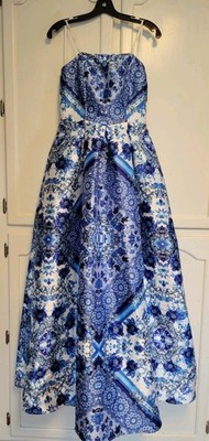  SPEECHLESS- Prom/ Homecoming Bridesmaid/Wedding Elegant Gown Size 9 (1021)