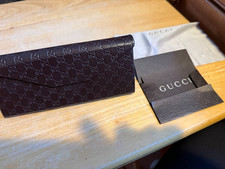 Gucci Signature Logo Monogrammed Foldable Sunglasses/ Glass Cases W/CARD/WIPE