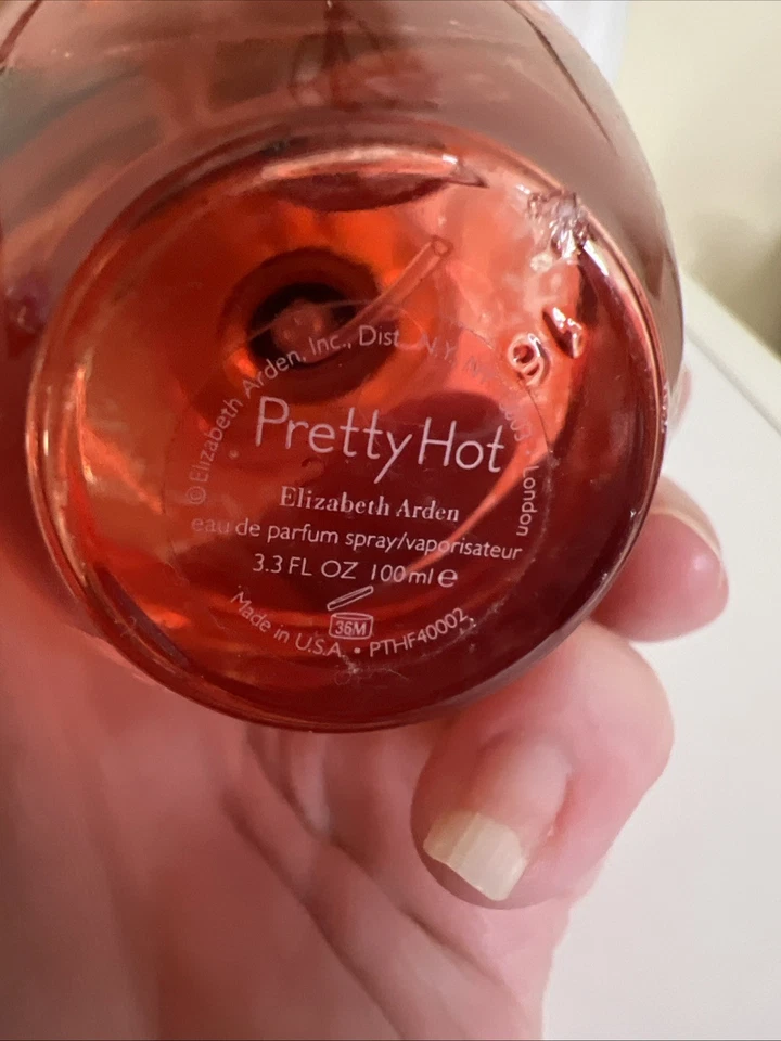 Elizabeth Arden Pretty Hot Eau De Parfum Spray 3.3 fl.oz Nuevo con Tapa *¡Ver Fotos! Foto 2 de 4