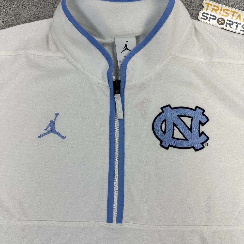 North Carolina Tar Heels Shirt Mens XL Jordan Courtside 1/2 Zip Victory Pullover - Image 4 of 4