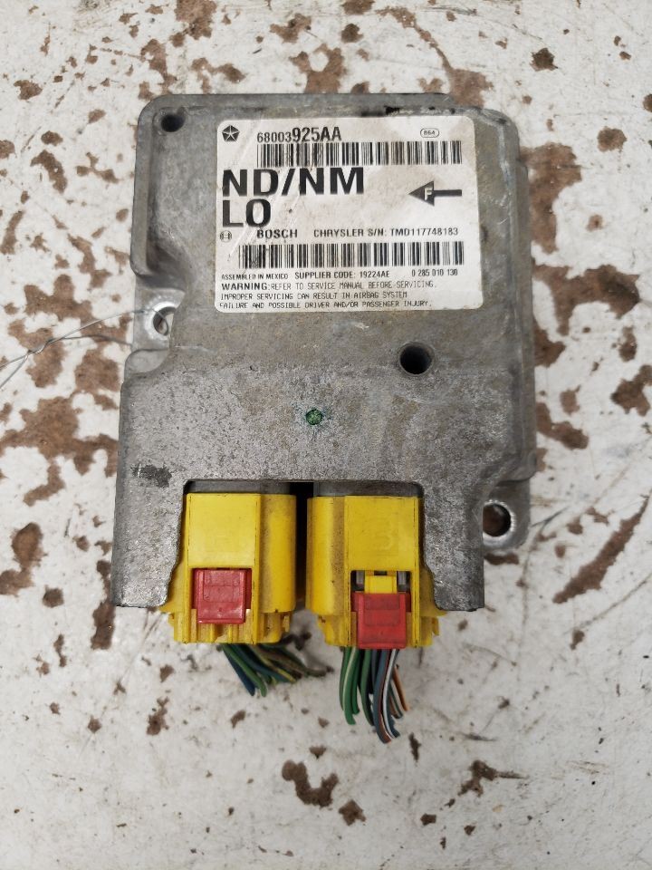 Control Module ab Occupant Detection Fits 2006-2009 MITSUBISHI RAIDER OEM