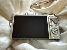    Olympus PEN E-PL6 Mirrorless Camera Bundle w/ Lenses, Flash, Case  Extras