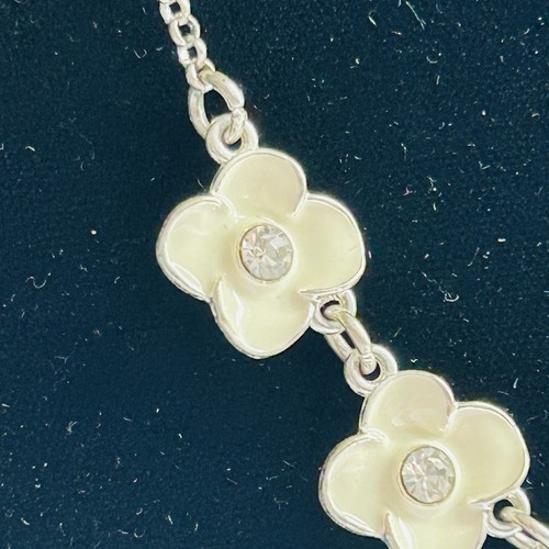 Vintage Liz Claiborne White Cream Enamel Floral Necklace Extender Silver 18" - Picture 3 of 6
