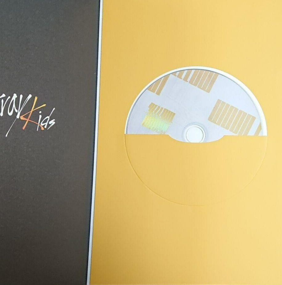 Stray Kids [Lee Know] Cle 2: Yellow Wood Limited ver. Album 2019