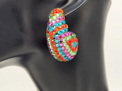 Paire de boucles d'oreilles clips pavées cristal multicolore en forme de Nautilus Richard Kerr - Photo 3/10