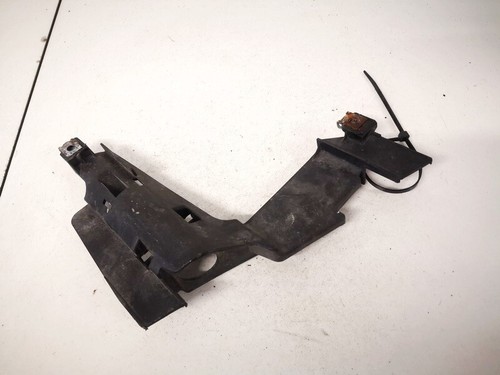 BMW 3-Series 2004 Headlight Mount Support Bracket front right 1301 #1582001-27