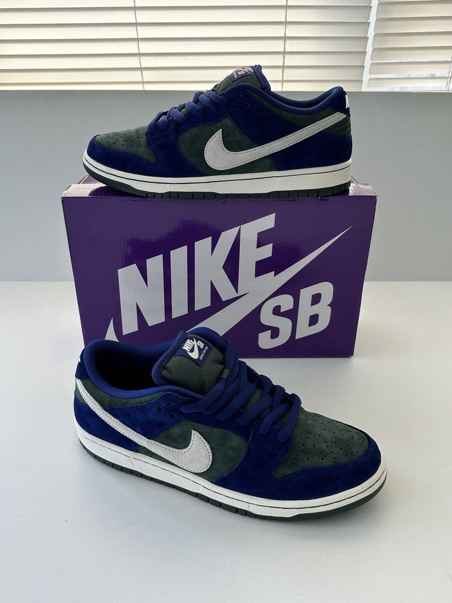 SB DUNK LOW プレミアム　DEEP  BLUE NIKE SB DEEP ROYAL BLUE DUNK LOW (SIZE 9) (HF3704-400
