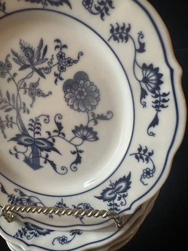 Blue Danube Blue onion bread plates set of 4 japan - Picture 2 of 4