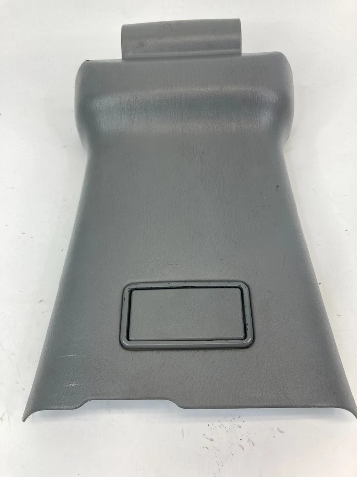 1999-2005 Suzuki Grand Vitara Rear Center Console Trim Cover Ashtray GN321-01950 - Image 4 of 4