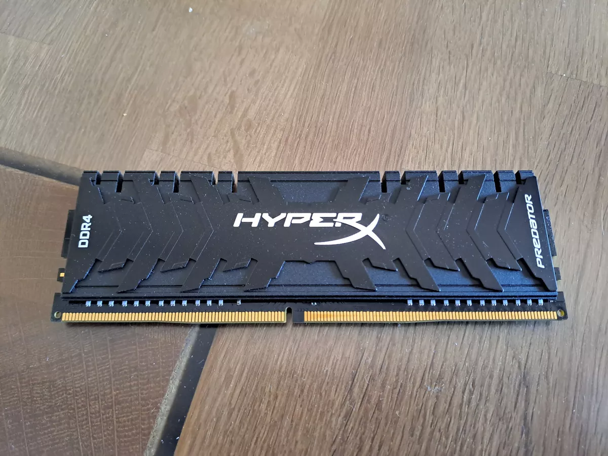 Kingston HyperX Predator 8GB RAM DDR4 3000 CL15 288 Pin HX430C15PB3K2 16