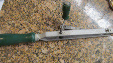  Vintage PERFECTO Rug Hooking Needle GREEN WOOD HANDLE