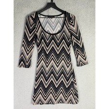 Derek Heart Chevron Bodycon Dress S 3/4 Sleeve Stretch Mini Y2K Retro Mod Print