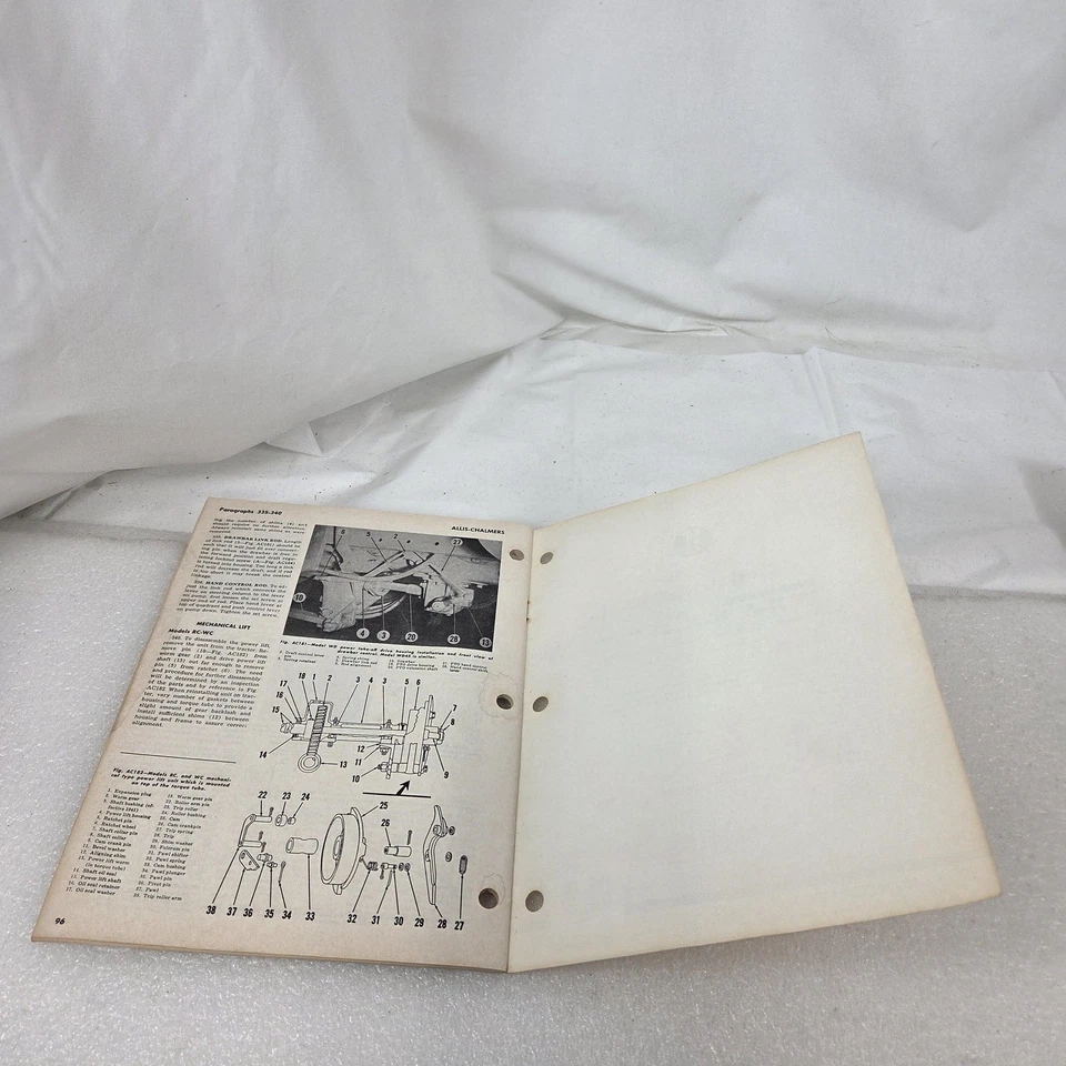 Vintage I&T Shop Service Tractor Manual Lot Allis Chalmers IH MM Oliver Repair - Image 4 of 4