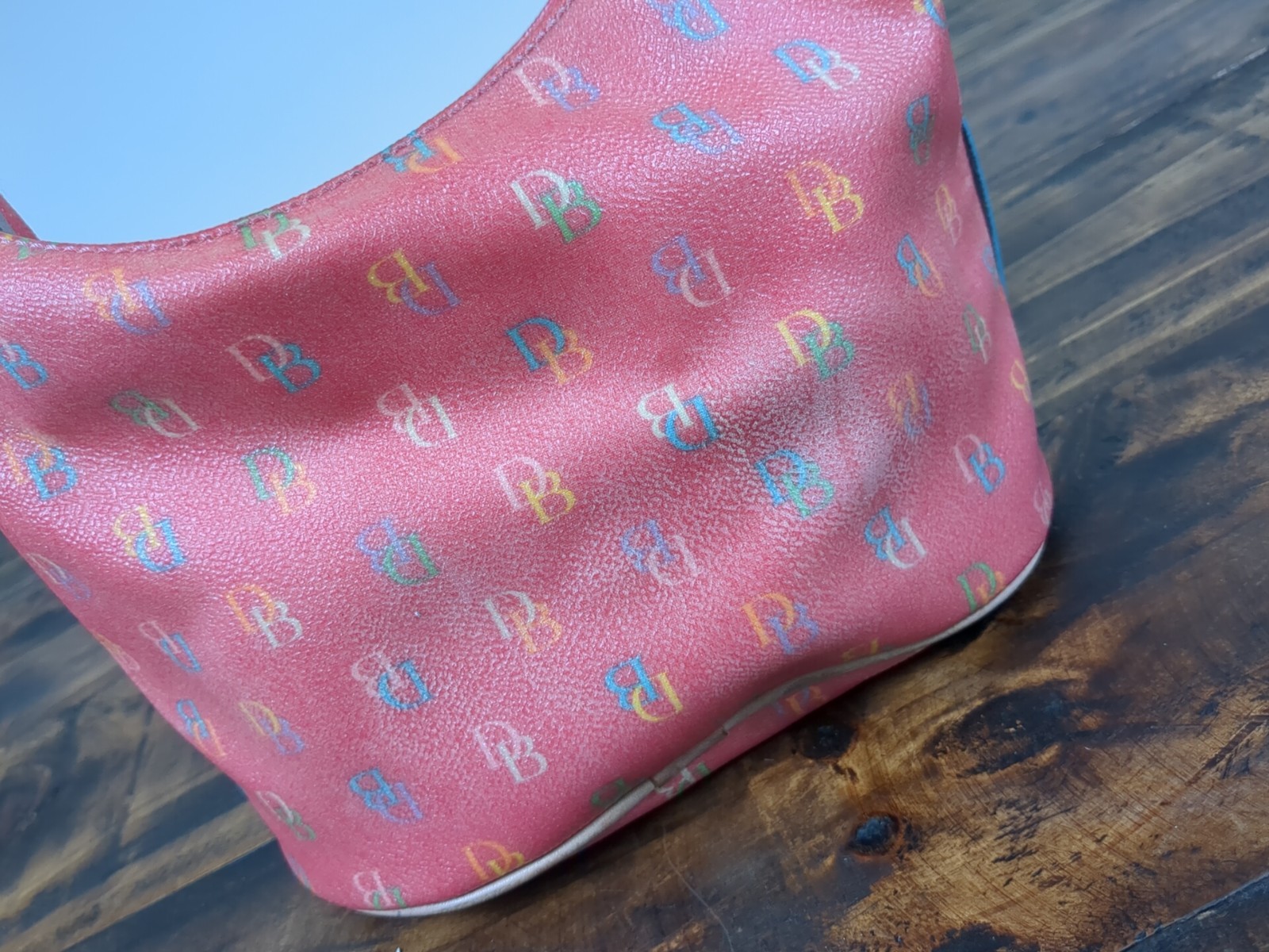 Dooney & Bourke Raspberry Logo Bucket Bag Purse Leather