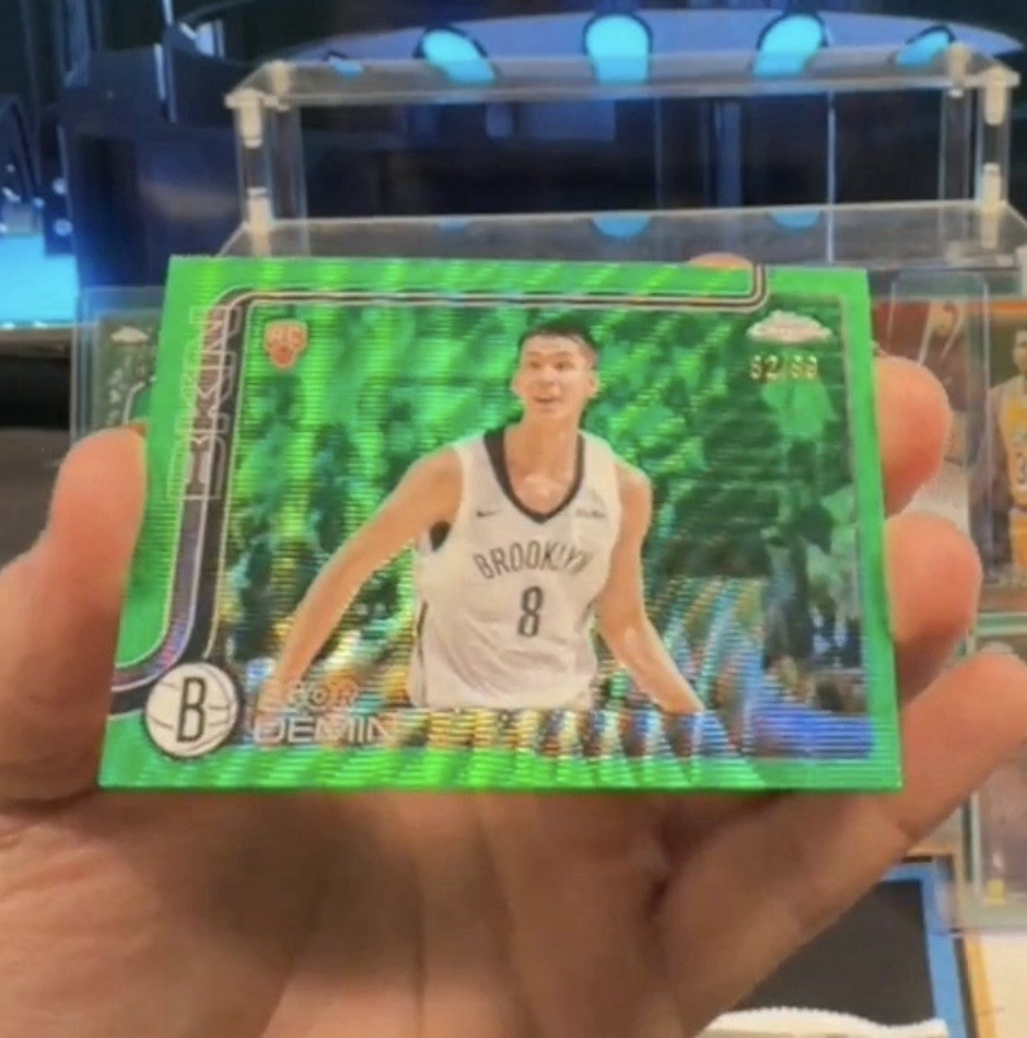 2025-26 Topps Chrome Green Wave /99 Egor Demin #258