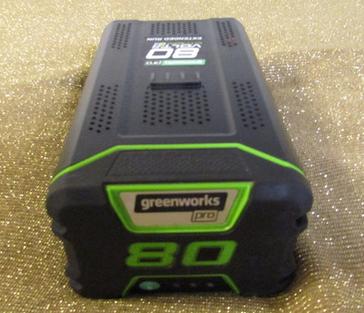 GreenWorks Pro 2902402 80V Lithium-Ion Battery 4Ah - 288Wh (FOR PARTS OR REPAIR)