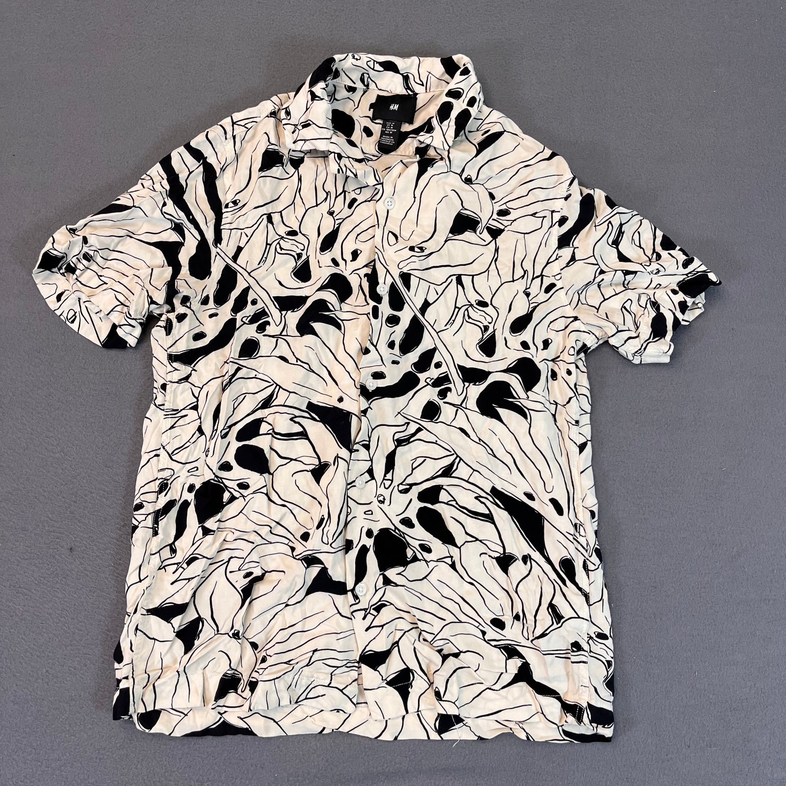 H&M Mens Med Button Up White Blk Floral Leaf Print SS Shirt Summer Beach Collar