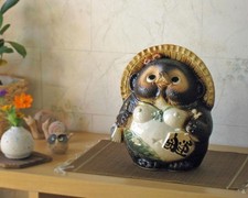 Shigaraki Ware Tanuki pottery raccoon dog figurine lucky charm ceramic female