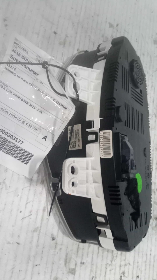 Medidor de velocímetro usado se adapta a: Chevrolet Sonic Cluster 2018 ID 42693977 grado A Foto 2 de 4