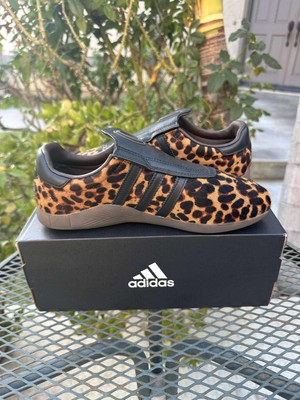 90 Logo Girl Black yellow leopard Mサイズ FENDI Leopard Print Pony Hair Platform Logo Decollete Pumps