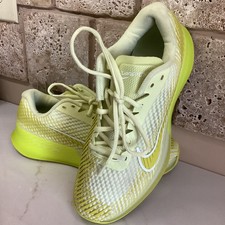 Nike Women SZ 9 Zoom Vapor 11 Hardcourt Tennis/Pickelball Shoes Style DR6965 300