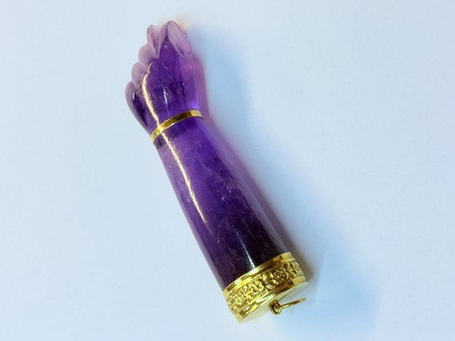 Vintage 18ct Yellow Gold Mano Fico Amethyst Carved Hand Charm Pendant - Picture 8 of 11
