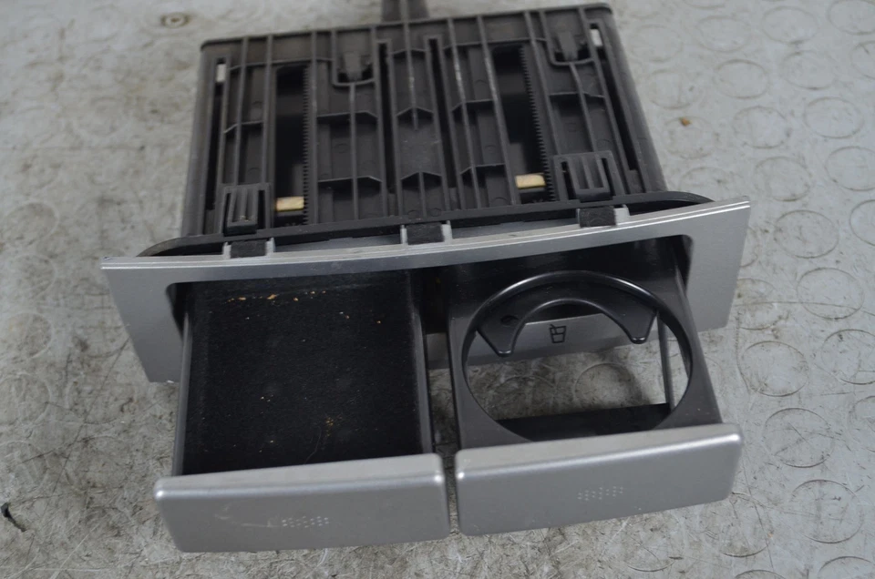 96632- Porta bicchieri Alfa Romeo 147 Dal 2000 al 2010 Cod 7352990590 - Immagine 3 di 4