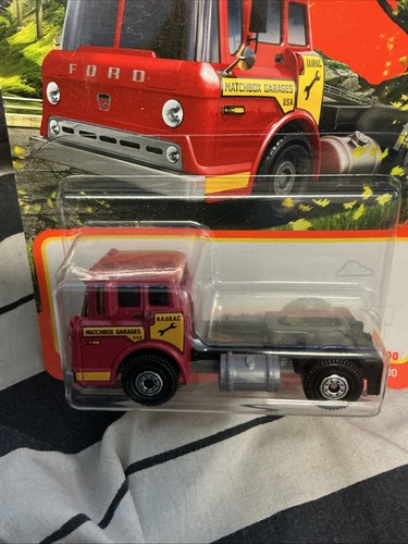 Matchbox 2023 MBX 1965 Ford C900 18/100 - Imagen 2 de 3