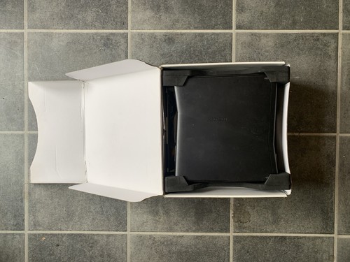 Boxed Microsoft Xbox 360 + Kinect 4GB Black Console (PAL) + Games (Barely Used) - Afbeelding 2 van 24