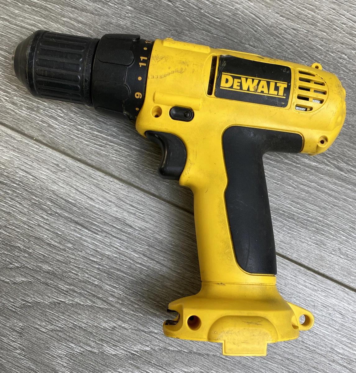 Dewalt Cordless Drill DC750 12 Volt Set Charger Two Batteries Tested Works