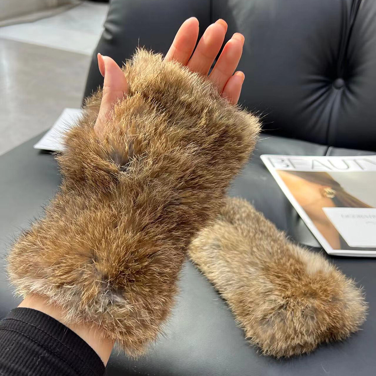 BECOMETREExTAKUYA∞ PHOENIX FUR GLOVE L 商品詳細ページ | UVERworld OFFICIAL EC SHOP | BECOMETREE